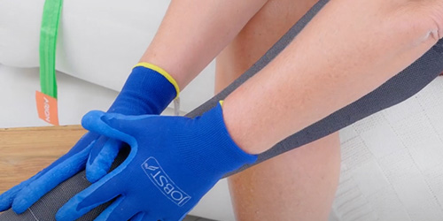 Play video: JOBST Confidence Knee High (AD) Play video: JOBST Confidence Knee High (AD)